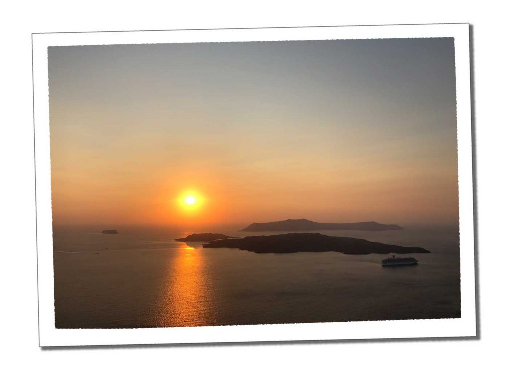 Hike from Fira to Oia – The Best Thing to do on Santorini